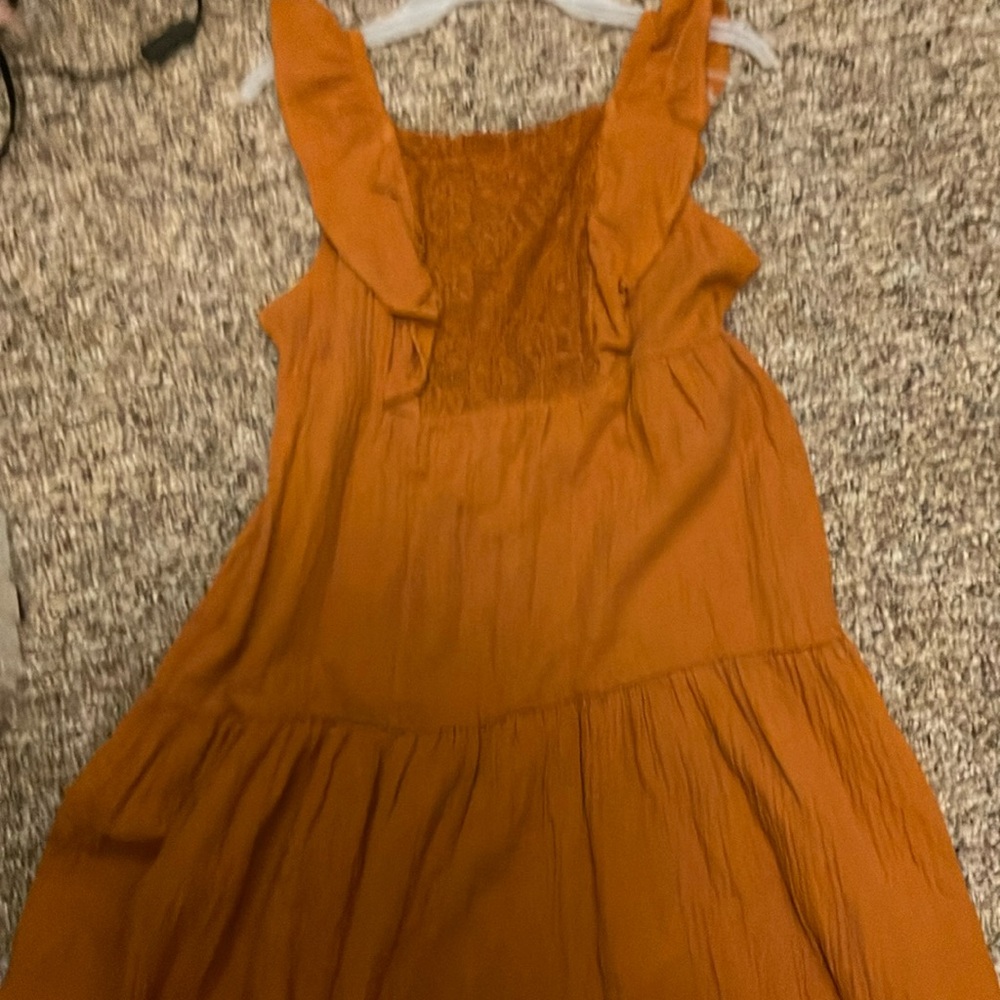 Brown dress